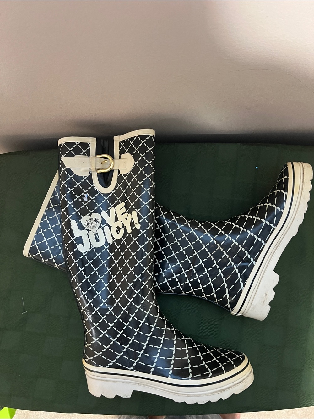 RARE Vintage Juicy Couture Black & Cream Lattice 'Love Juicy' Rain Boots - Picture 2 of 13